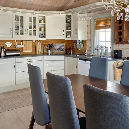 Holiday home Elvebu *